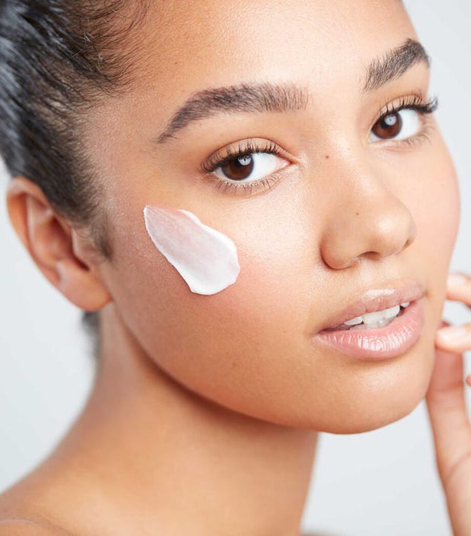 كريم ديناميك النهاري لتجديد خلايا البشرة مع حماية SPF30 من الشمس كريم ديناميك النهاري لتجديد خلايا البشرة مع حماية SPF30 من الشمس